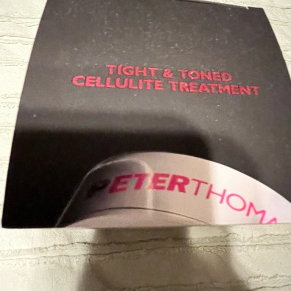FIRMx Tight and Tone Cellulite Treatment - Peter Thomas Roth - Picture 2 of 3